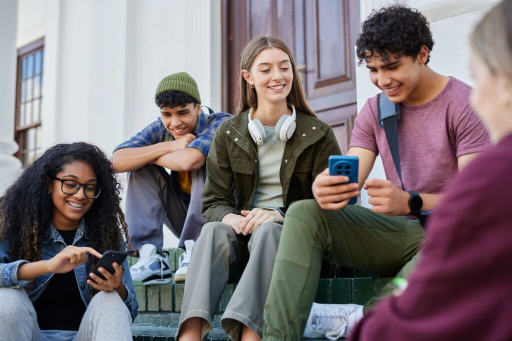 teens at an IOP program in Pennsylvania